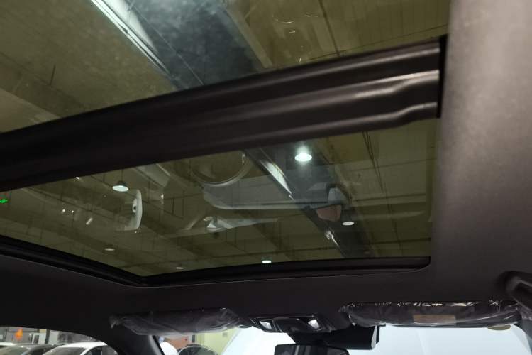 Used Changan UNI-Z 2025 1.5T Premium Edition
