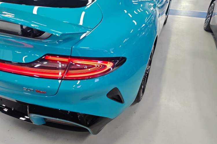 Used Xiaomi Auto SU7 2024 Four-Wheel Drive Ultra-Long Range Advanced Intelligent Driving Max Edition