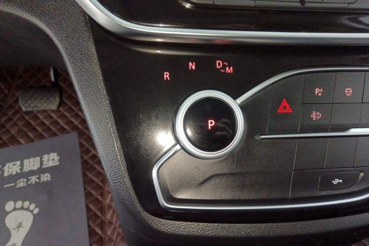 Used SAIC MAXUS G20 2021 Facelifted PLUS 2.0T Diesel Automatic Luxury Edition
