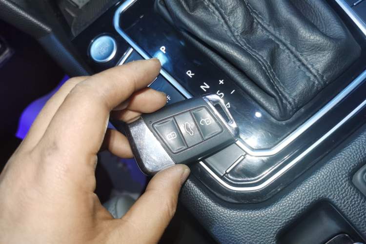 Used Volkswagen Magotan 2023 2 Million Units Limited Edition 330TSI DSG Leading Version