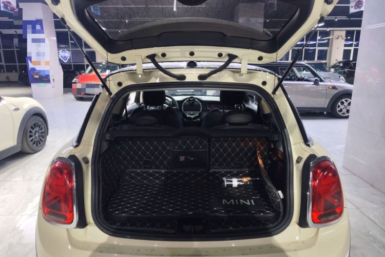 Used  MINI 2019 1.5T COOPER Artist
