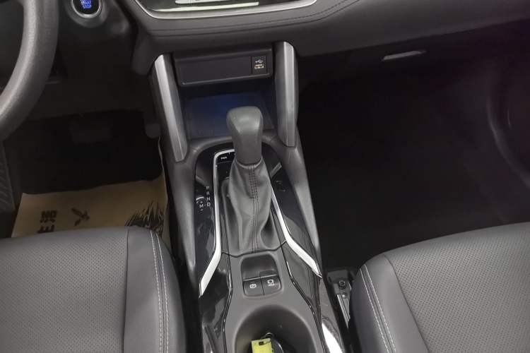 Used Toyota FRONTLANDER 2022 2.0L CVT Luxury PLUS Edition
