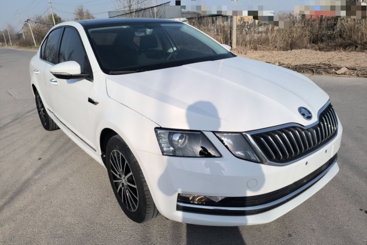 Used Skoda Octavia 2019 1.5L Automatic Smart Drive Luxury Edition China VI Standard
