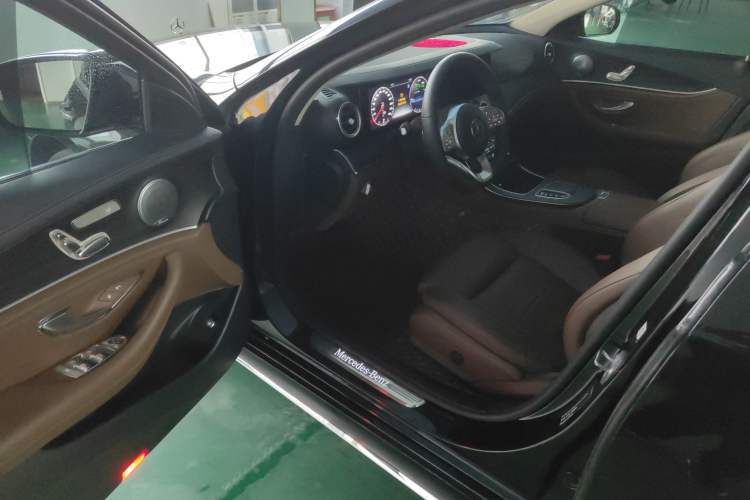 Used Mercedes-Benz E-Class 2020 Facelift E 260 L Sport Edition
