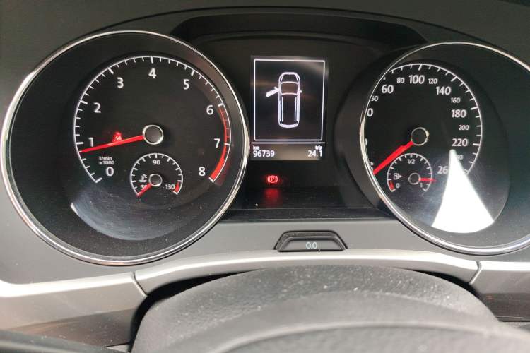 Used Volkswagen Touran 2016 Volkswagen Touran L 280TSI Manual Trend Edition
