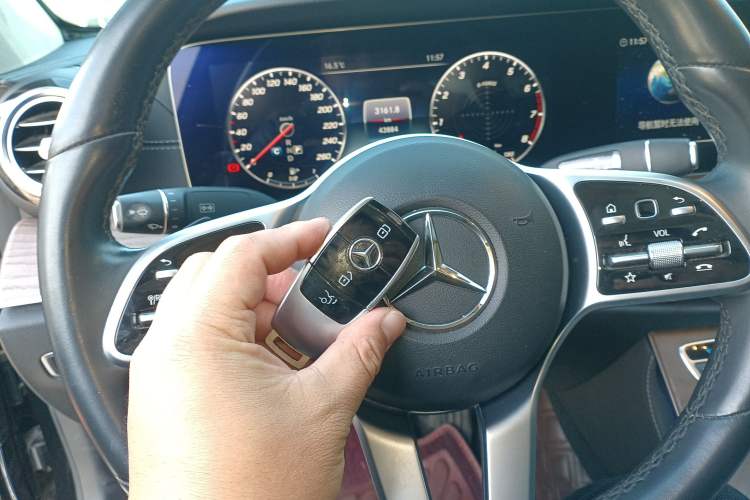 Used Mercedes-Benz E-Class 2020 Facelift E 260 L