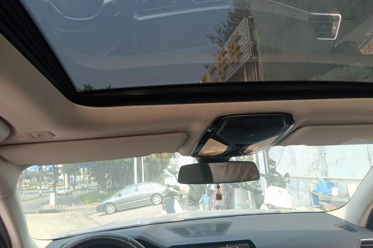 TDK.VehicleDetails.img