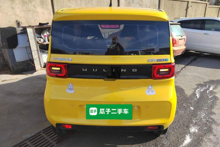 Used Wuling Hongguang MINIEV 2021 Macaron Premium Model – Lithium-NMC