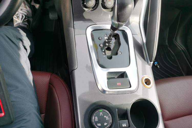 Used Peugeot 3008 2016 1.6THP Automatic Classic Edition
