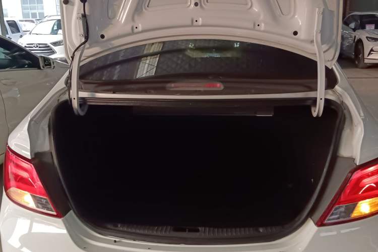 Used Hyundai Verna 2014 1.4L Manual Smart GLS Trim