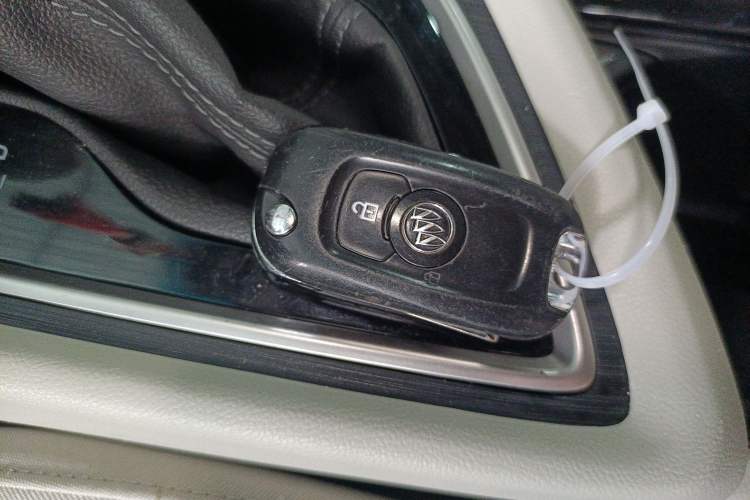 Used Buick GL6 2018 18T 5-Seater Elite Version
