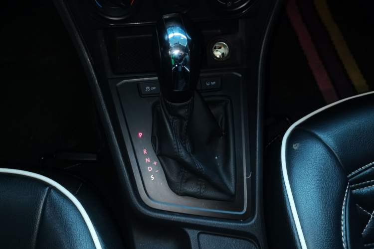 Used Volkswagen Lavida 2017 1.6L Automatic Fashion Edition
