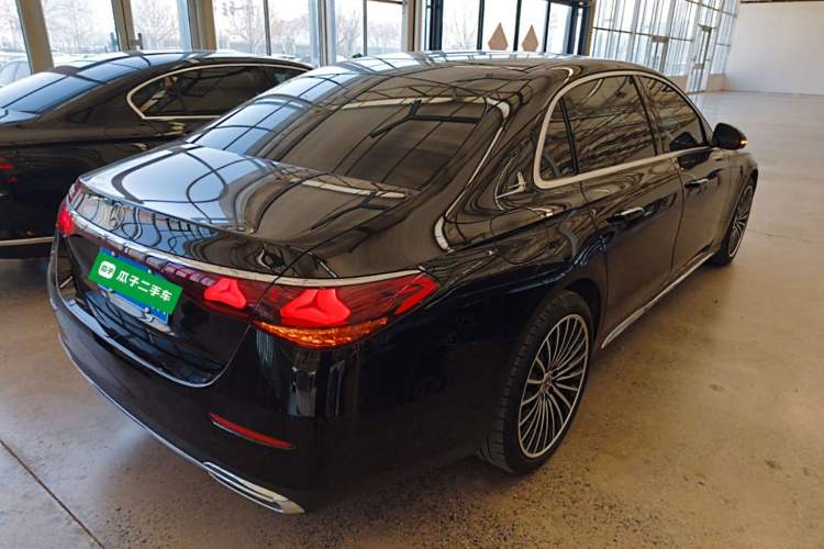 Used Mercedes-Benz E-Class 2025 Facelift E 300 L Luxury Edition
