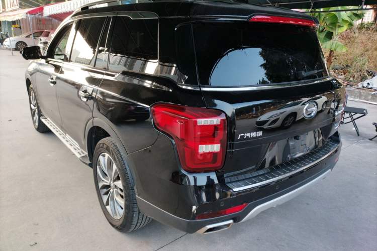 Used GAC Trumpchi GS8 2017 320T Two-Wheel Drive Luxury Smart Connectivity Version (7 Seats)
