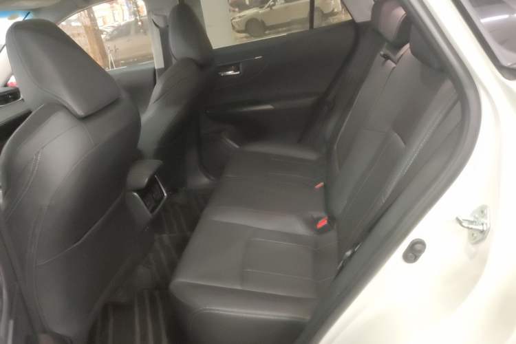 Used Toyota Harrier 2022 2.0L CVT Two-Wheel Drive Deluxe Edition