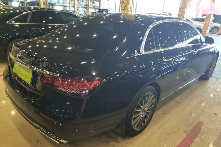 Used Mercedes-Benz E-Class 2021 E 260 L
