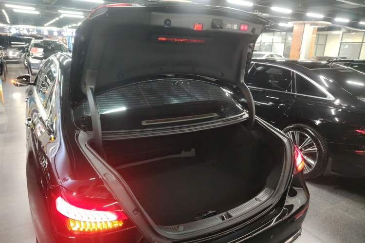 Used Mercedes-Benz E-Class 2023 Updated E 300 L Fashion Edition