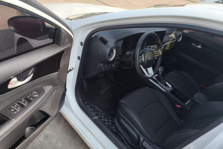 Used Kia K3 2019 1.5L CVT Smart Connectivity Version
