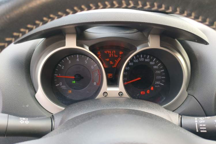 Used Infiniti ESQ 2014 1.6L Spontaneous Edition
