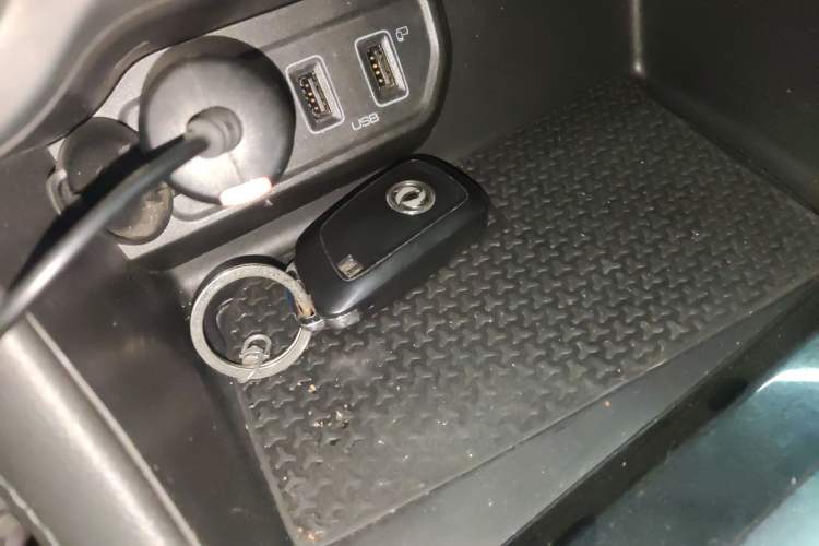 Used Dongfeng Aeolus AX7 2020 1.6T Automatic AI Navigation Model China VI Standard
