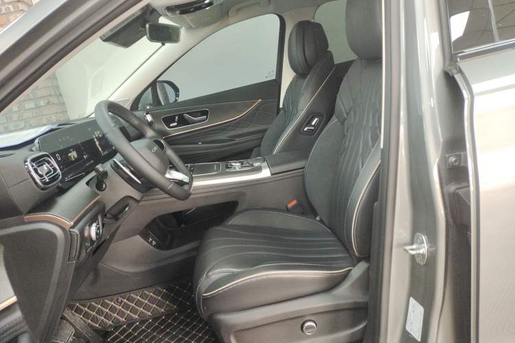 Used Chery Tiggo 9 2023 2.0T Dual-Clutch Two-Wheel Drive Luxury Edition 5 Seats