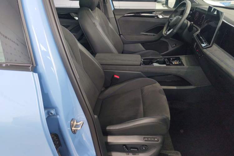 Used Volkswagen Tiguan L 2024 PRO 380TSI Four-Wheel Drive R-Line Prestige Edition
