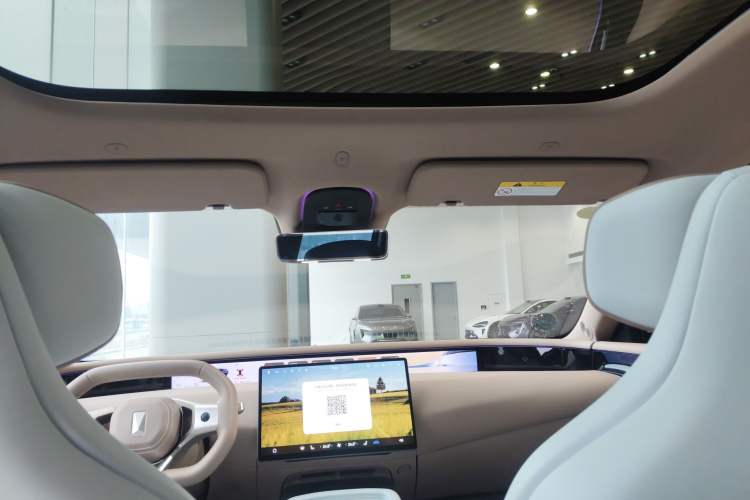 Used  07 2024 Pro+ All-Electric Version
