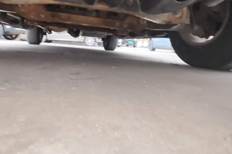 Used Roewe W5 2014 1.8T 2WD Automatic Tharu Special Edition
