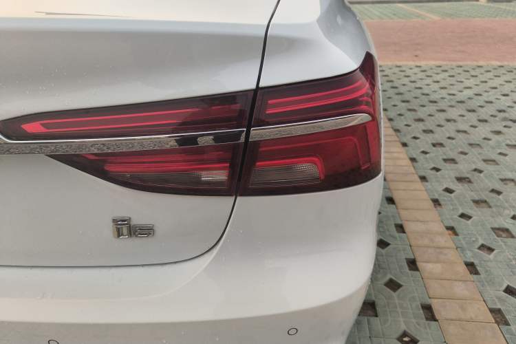 Used Roewe i6 2020 PLUS 1.6L CVT 4G Connected Glory Luxury Edition
