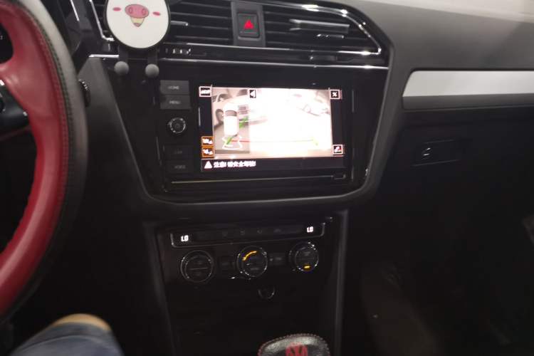 Used Volkswagen Tiguan L 2019 330TSI Automatic Two-Wheel Drive Panoramic Comfort Edition China VI Standard
