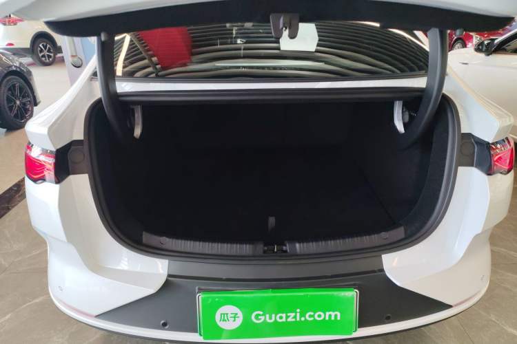 Used BYD Qin L 2025 EV 545KM Beyond Version
