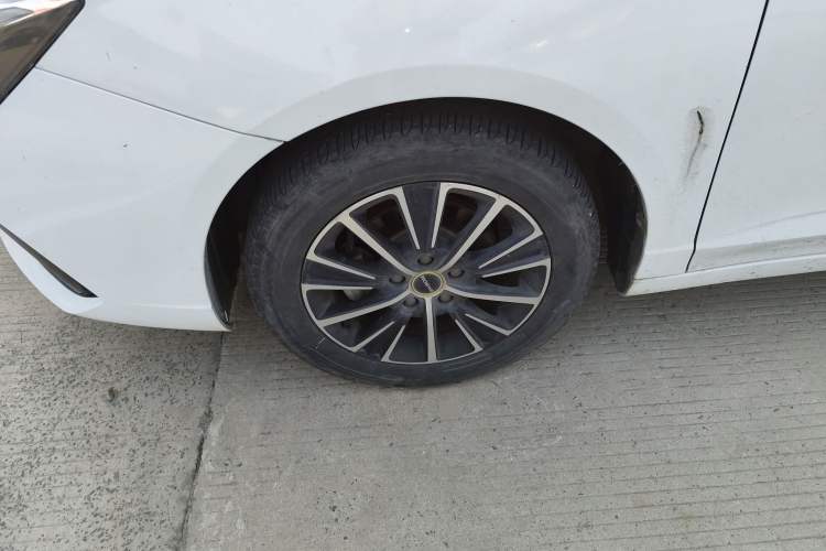 Used Roewe i5 2021 1.5L CVT Platinum Edition