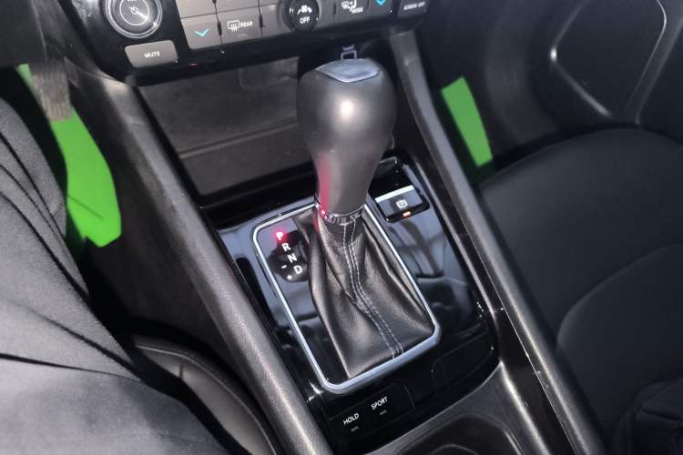 Used  Compass 2021 220T Automatic Elite Edition
