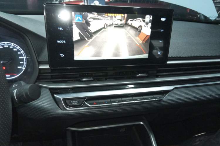 Used Geely Auto Emgrand 2023 4th Generation Champion Edition 1.5L CVT Luxury Model
