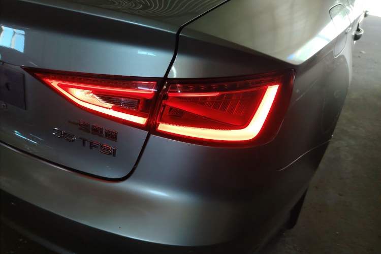 Used Audi A3 2015 Limousine 35 TFSI Millionth Anniversary Comfort Model
