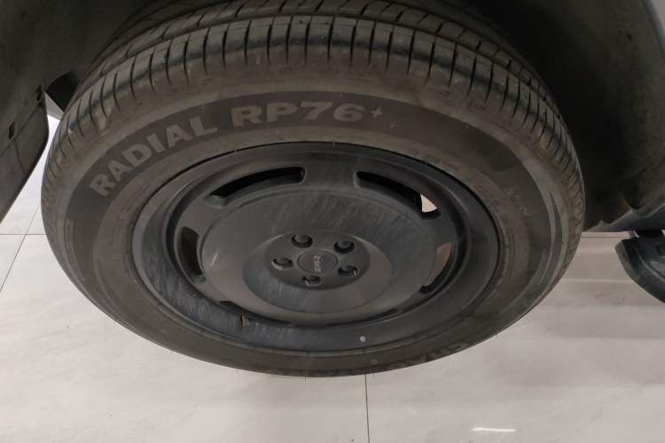 Used  V23 2025 401 Two-Wheel Drive Advanced Edition