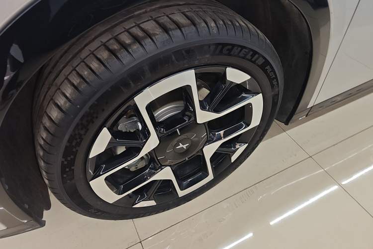 TDK.VehicleDetails.img