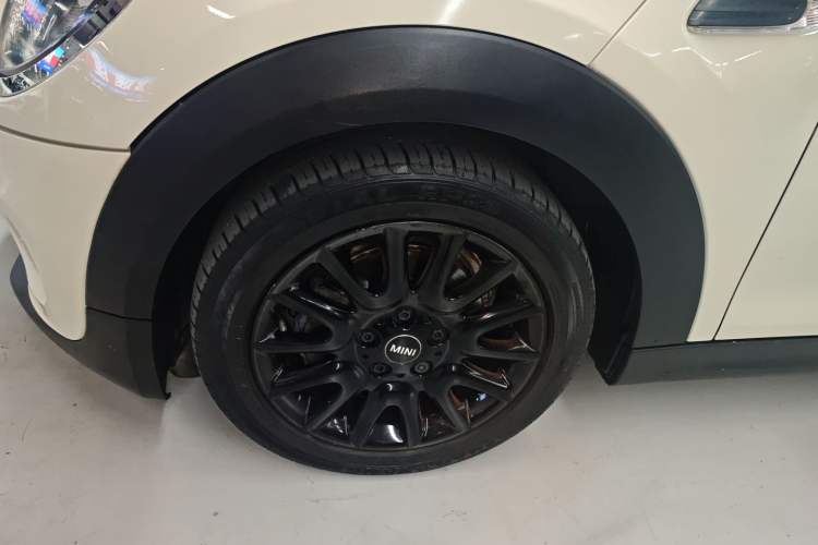 Used  MINI 2018 1.5T COOPER Classic Edition Five-Door Version
