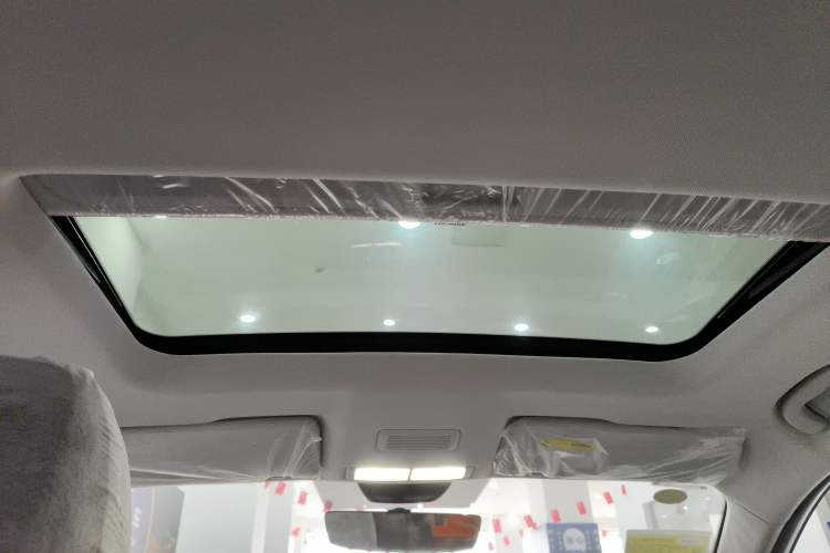 Used Roewe i5 2023 1.5L CVT Luxury Edition
