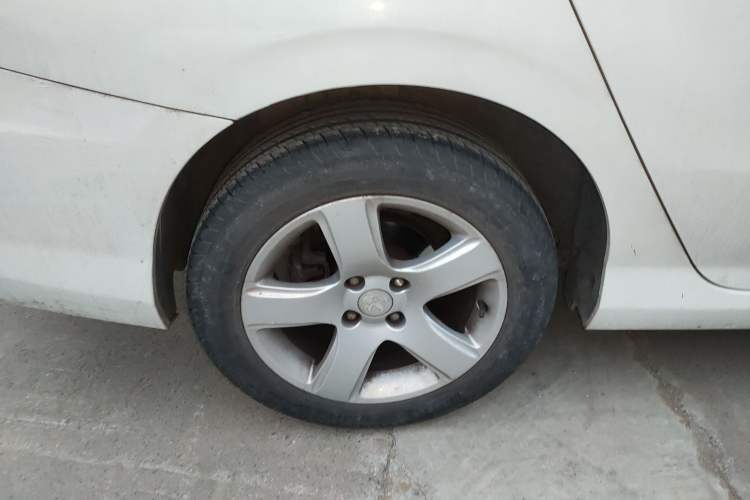 Used Peugeot 308 2014 Enjoy Edition Classic 1.6L Manual YouShang Model
