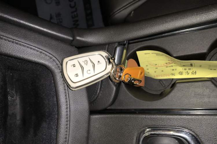 Used Cadillac XT5 2018 25T Tech Model
