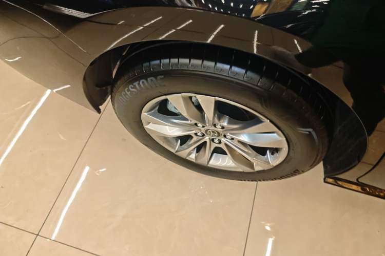 Used Toyota Sienna 2024 2.5L Hybrid Four-Wheel Drive Prestige Edition
