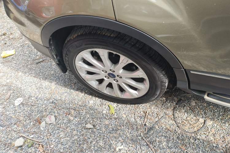 Used Ford Kuga 2013 2.0L GTDi Four-Wheel-Drive Elite Model