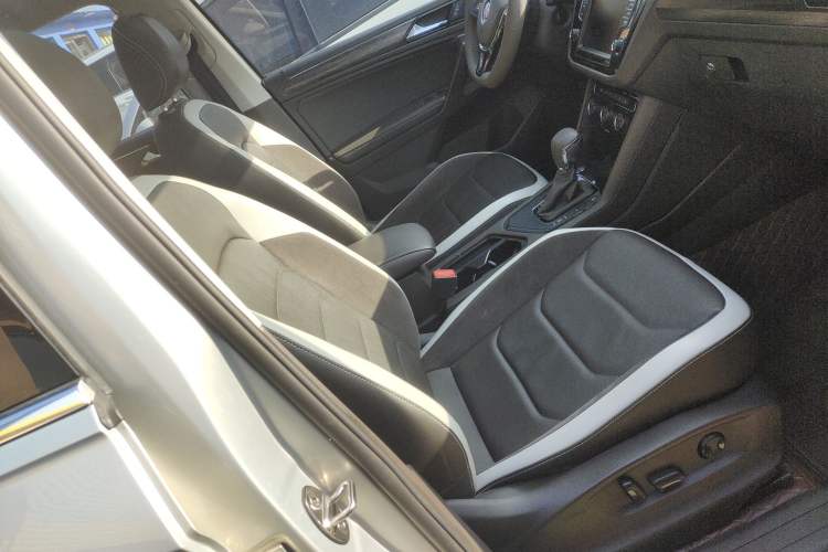 Used Volkswagen Tiguan L 2017 330TSI Automatic Two-Wheel Drive Luxury Edition
