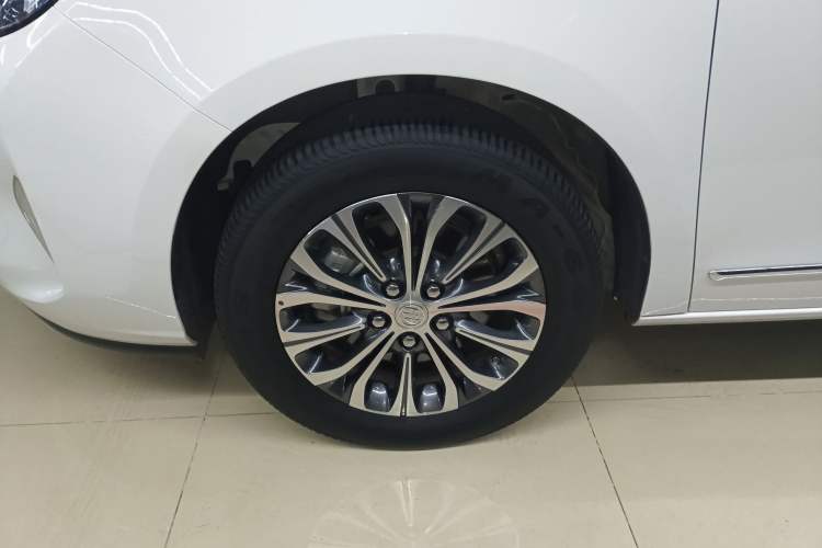 Used Buick GL8 2021 Land Cruiser Executive Class 652T Luxury Model
