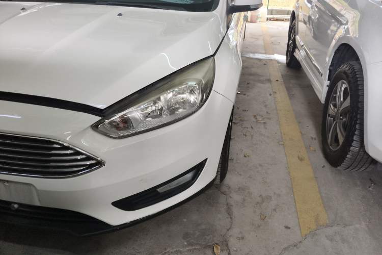 Used Ford Focus 2015 Sedan 1.6L Manual Comfort Model