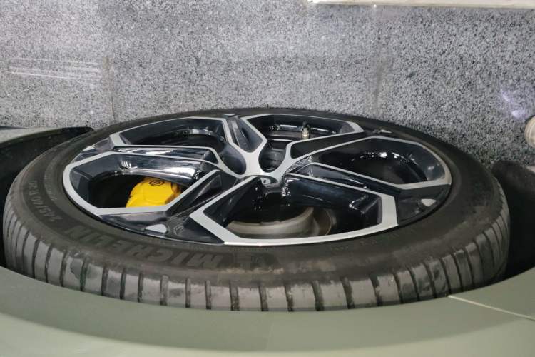 Used  SU7 2024 Four-Wheel Drive Ultra-Long Range Advanced Intelligent Driving Max Edition