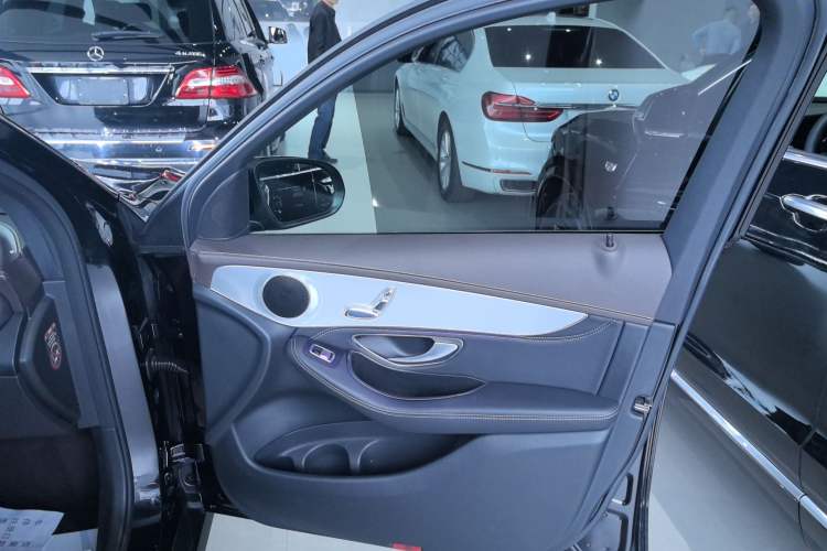 Used Mercedes-Benz GLC 2017 GLC 200 4MATIC
