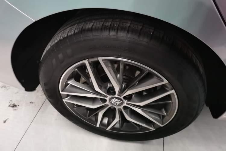 Used BYD Qin PLUS 2021 EV 400KM Luxury Model
