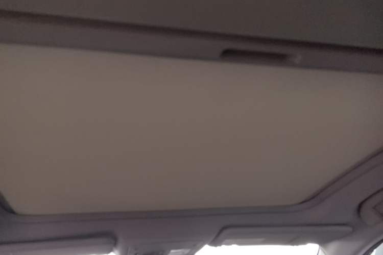 Used Renault Koleos 2015 2.5L Two-Wheel Drive Comfort Edition